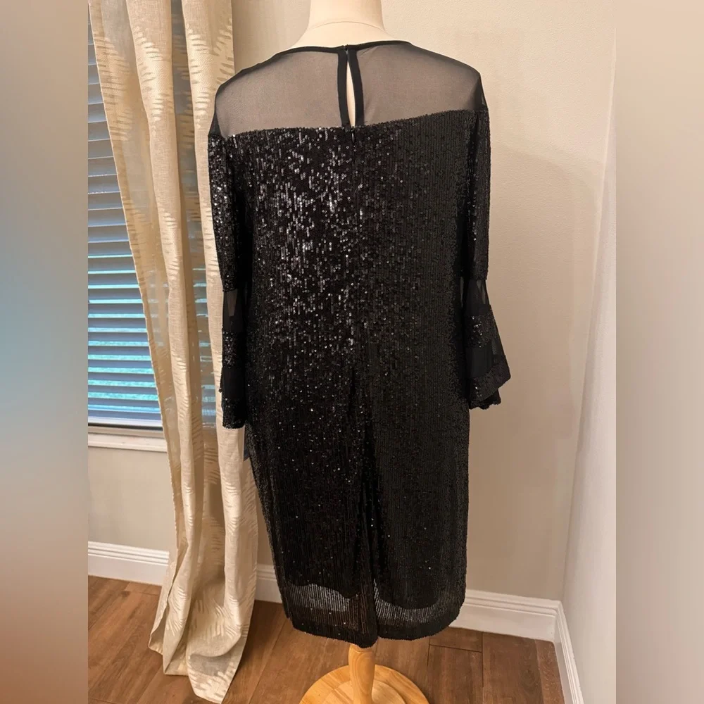 Plus Sequin Dress 🖤 - Picture 9 of 9